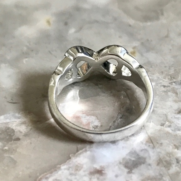 Double infinity heart ring - Picture 4 of 6